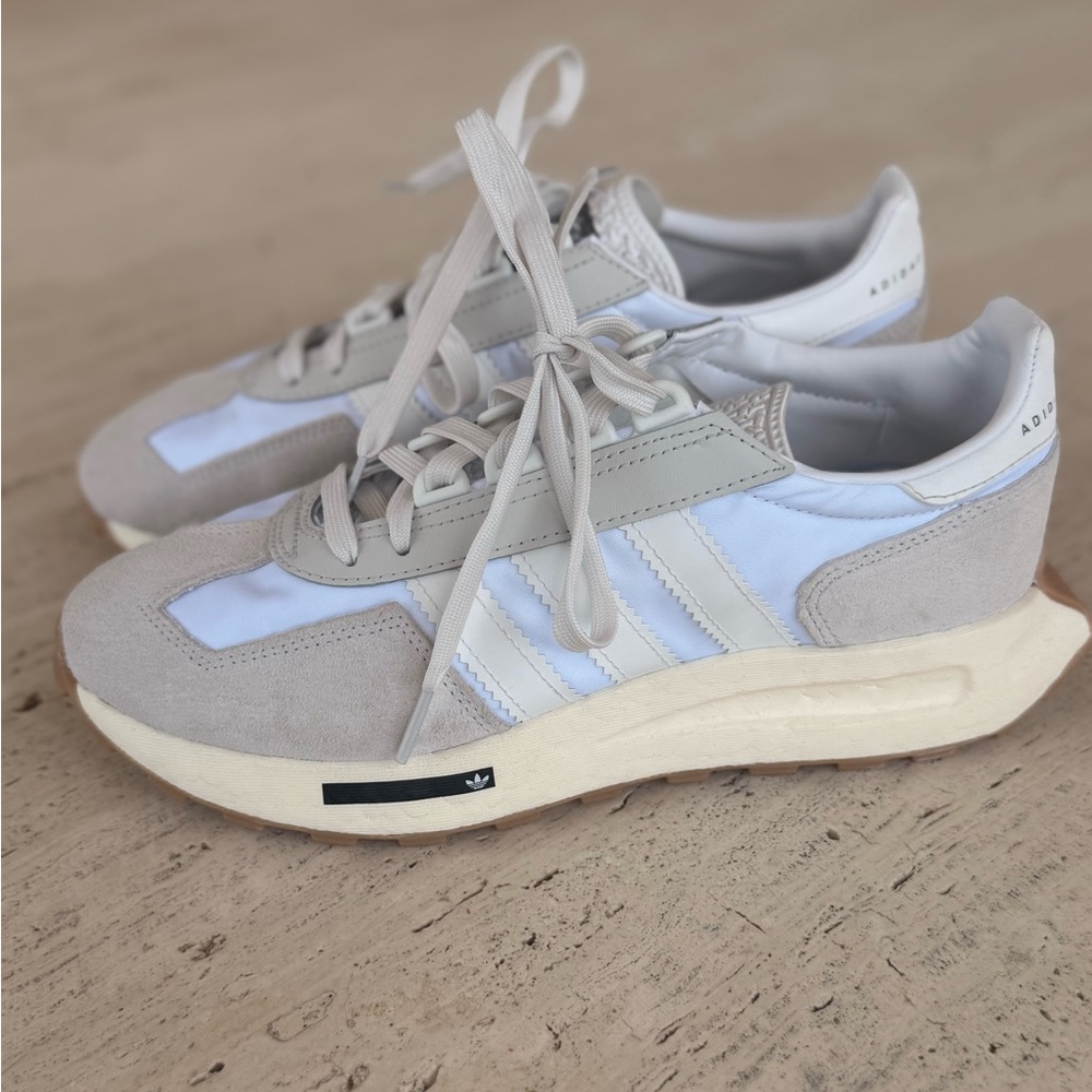 Adidas Originals Retropy E5, light grey/ ivory / white, M7.5/W8.5